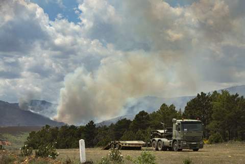 Incendio en el campo de tiro del Teleno del pasado mes de mayo. (Foto: Javier Galán)