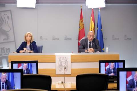 Casado e Igea en rueda de prensa sobre la pandemia del coronavirus.
