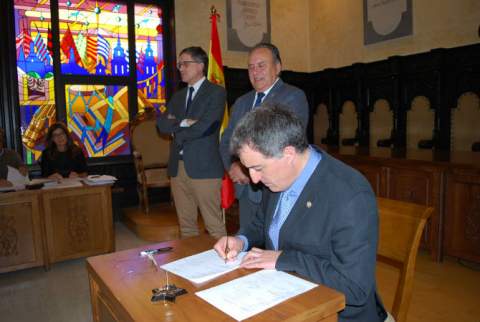Firma del alcalde de Astorga.
