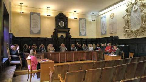 Sesión plenaria en el Ayuntamiento de Astorga. / Foto de archivo.