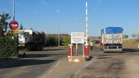 Centro de Tratamiento de Residuos de San Román de la Vega, que lindaría con el nuevo proyecto.